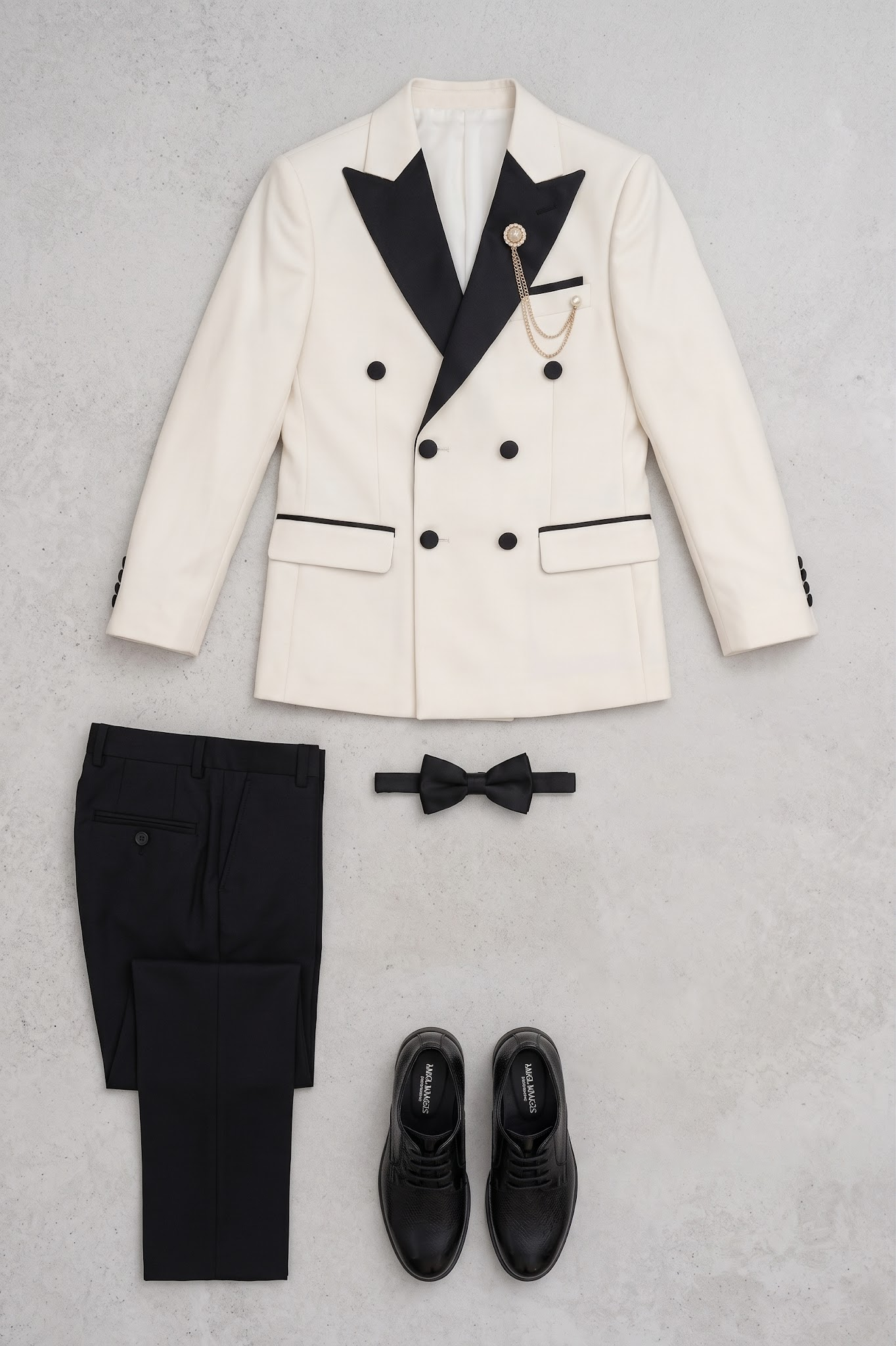 Black And White Double-Breasted 2-Piece Suit