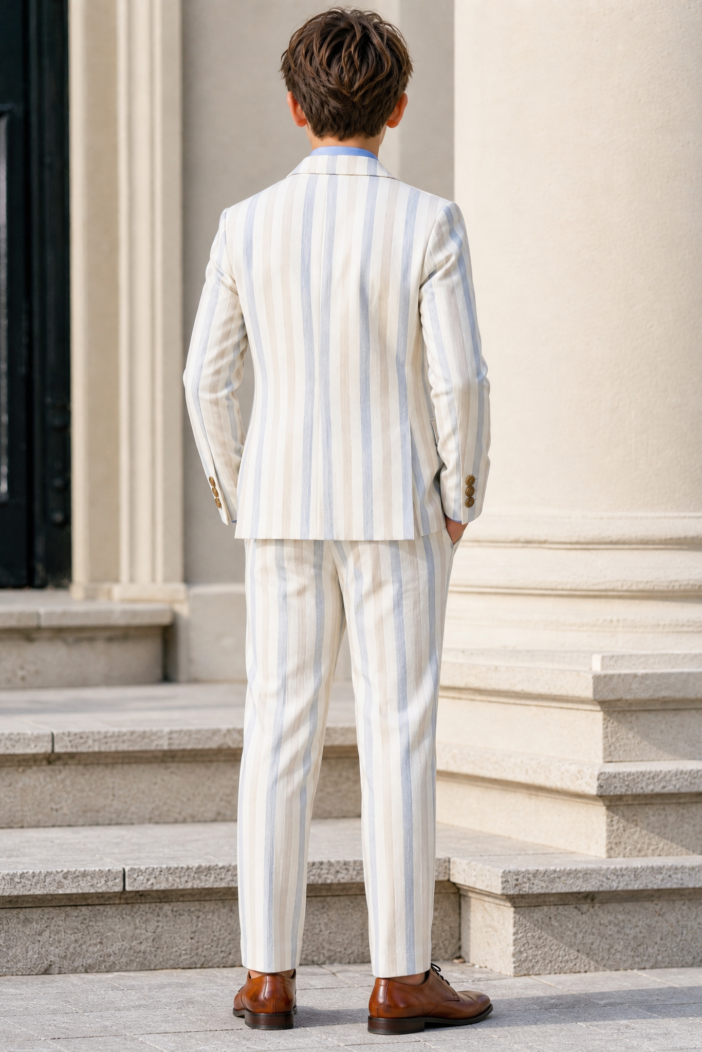 White Color-Blocked Striped Double-Breasted 2-Piece Suit