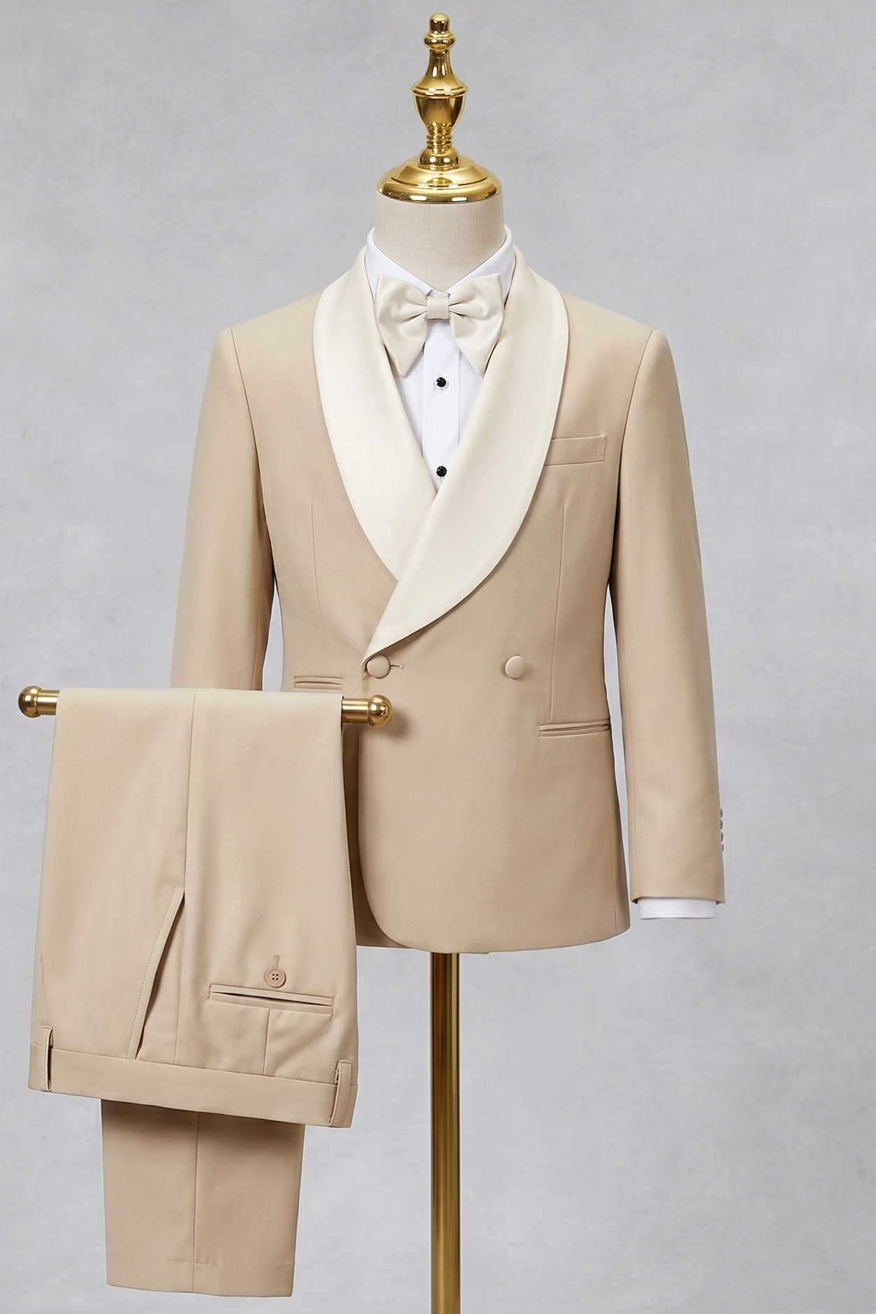 Light Khaki and White Double-Breasted 2-Piece Suit