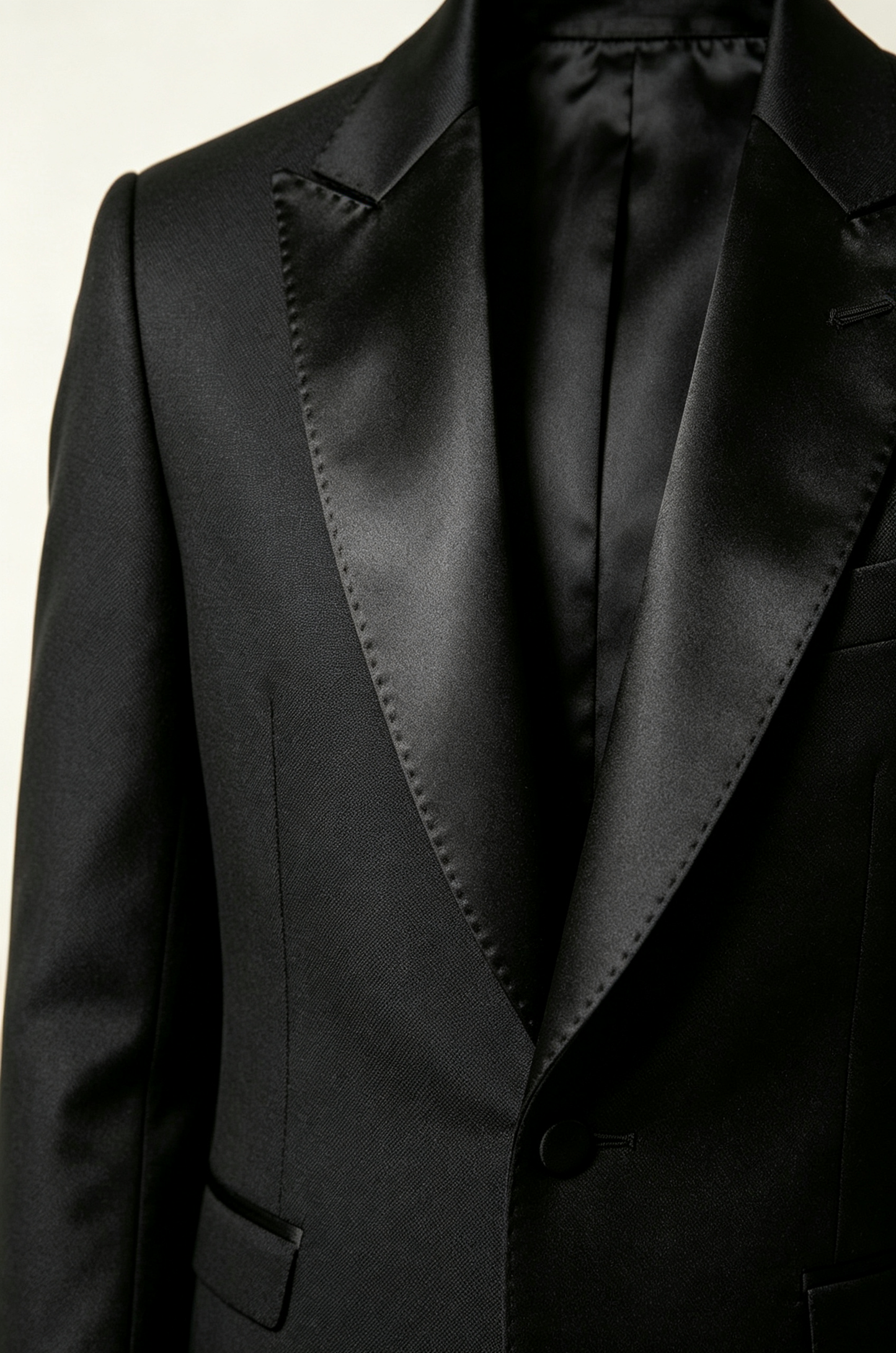 Black & Dark Grey Single‑Breasted Formal Tuxedo 3‑Piece Suit with Beige Waistcoat