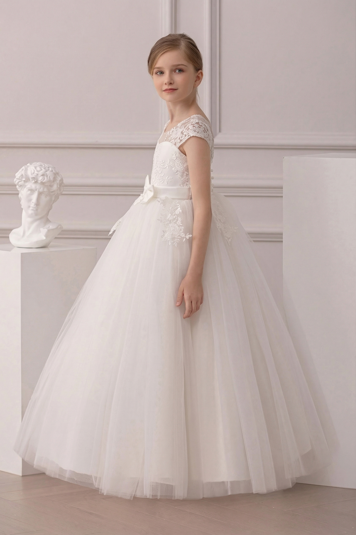 White Lace Mesh Bow-Tie Round Neck Dress