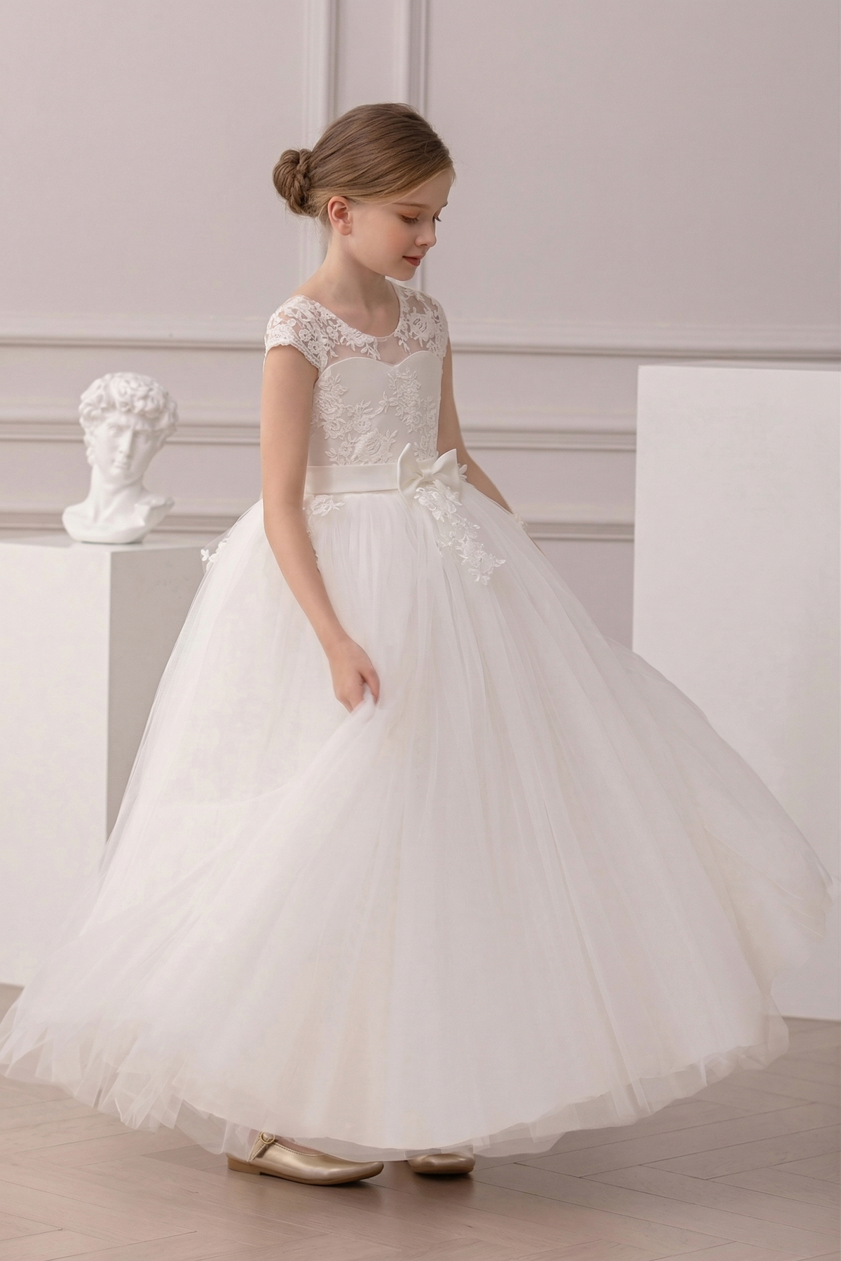 White Lace Mesh Bow-Tie Round Neck Dress