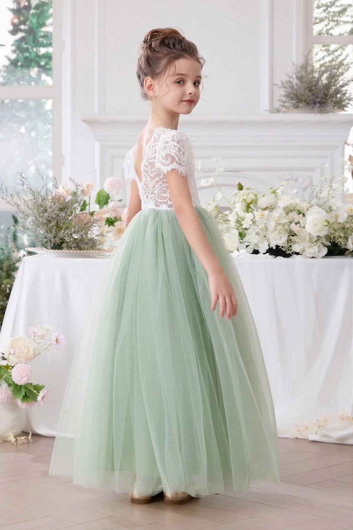 White Lace And Green Mesh Round Neck Dress