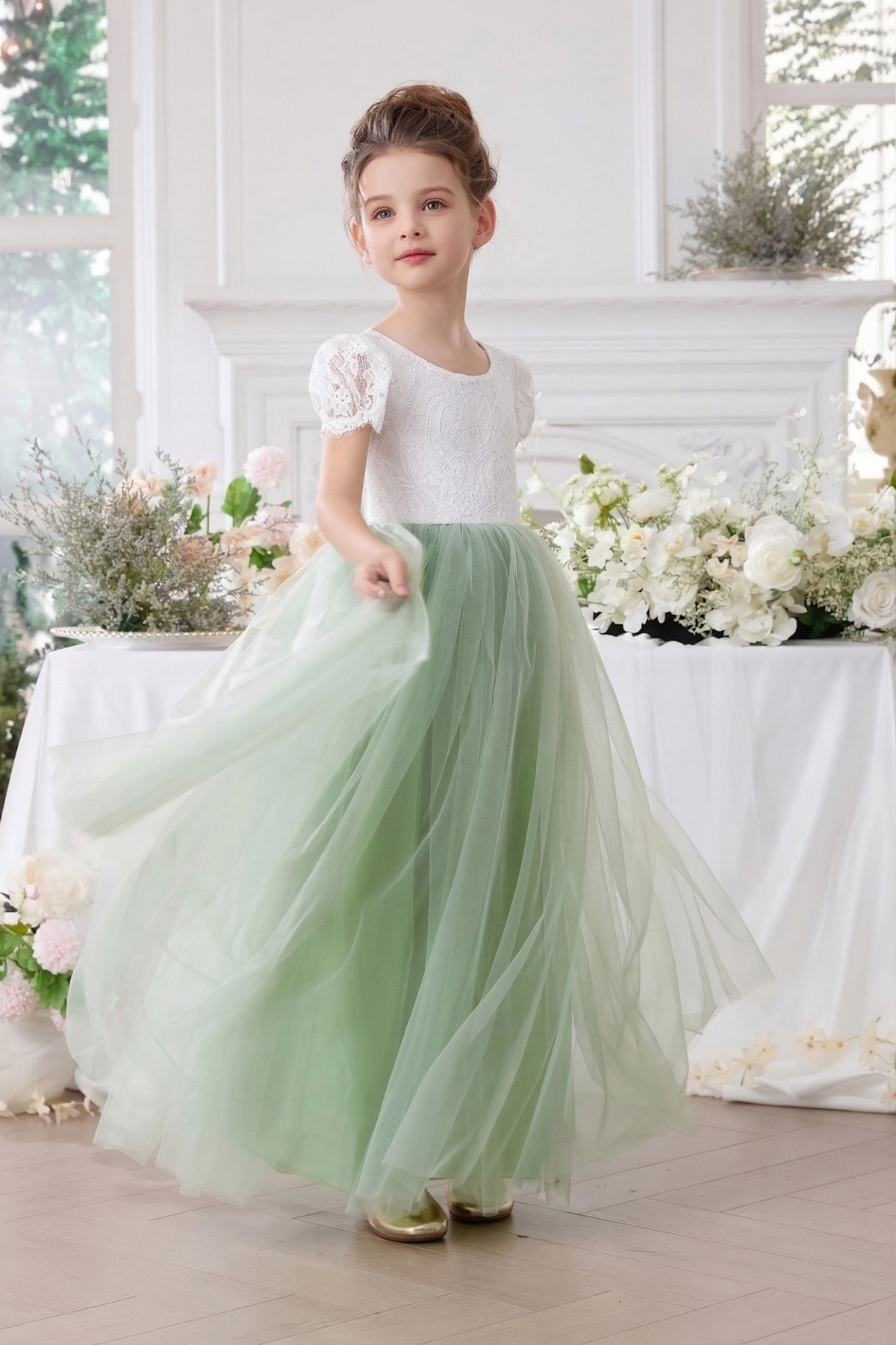 White Lace And Green Mesh Round Neck Dress