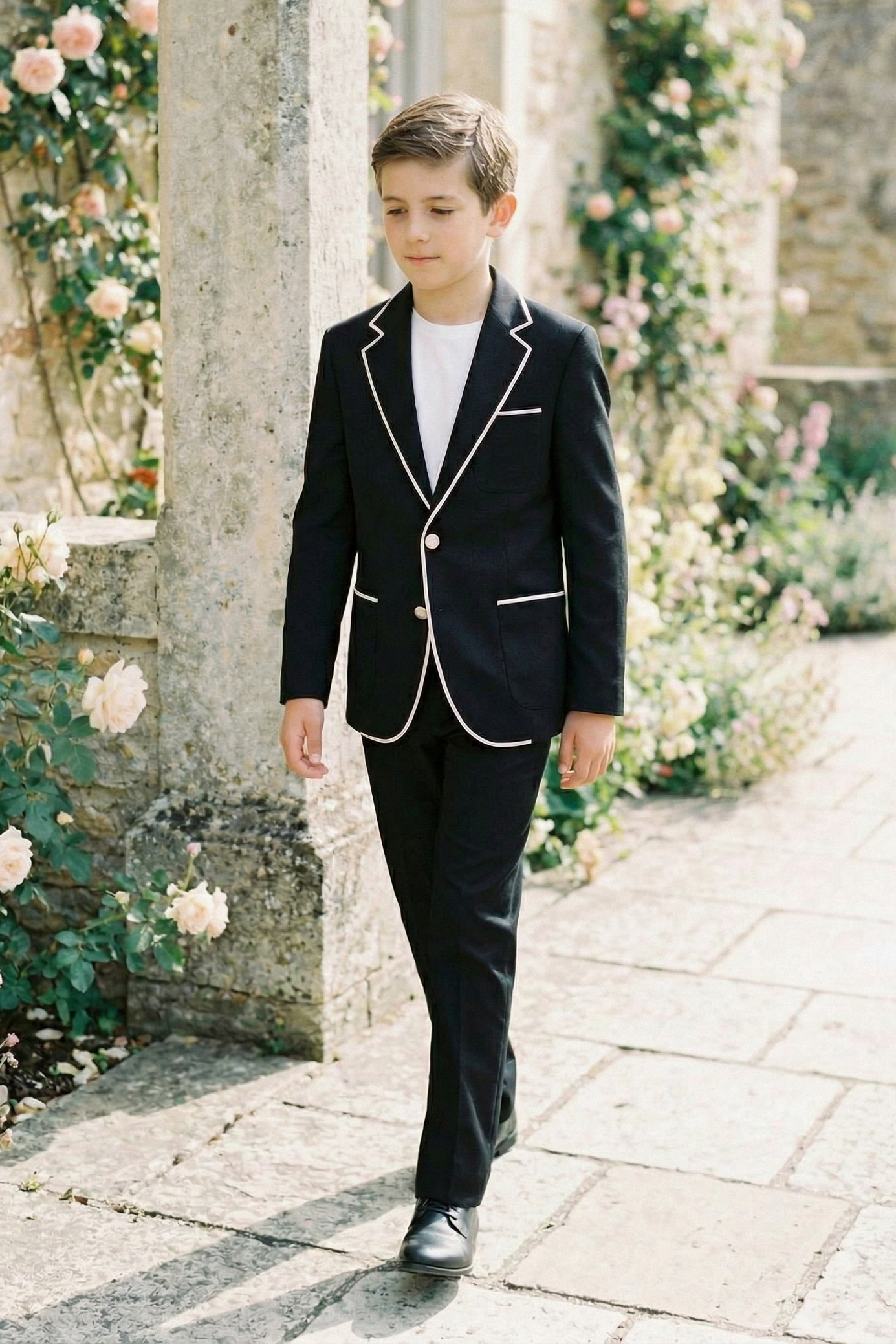 Black Contrasting Notched Lapel Single-Breasted Suit Jacket