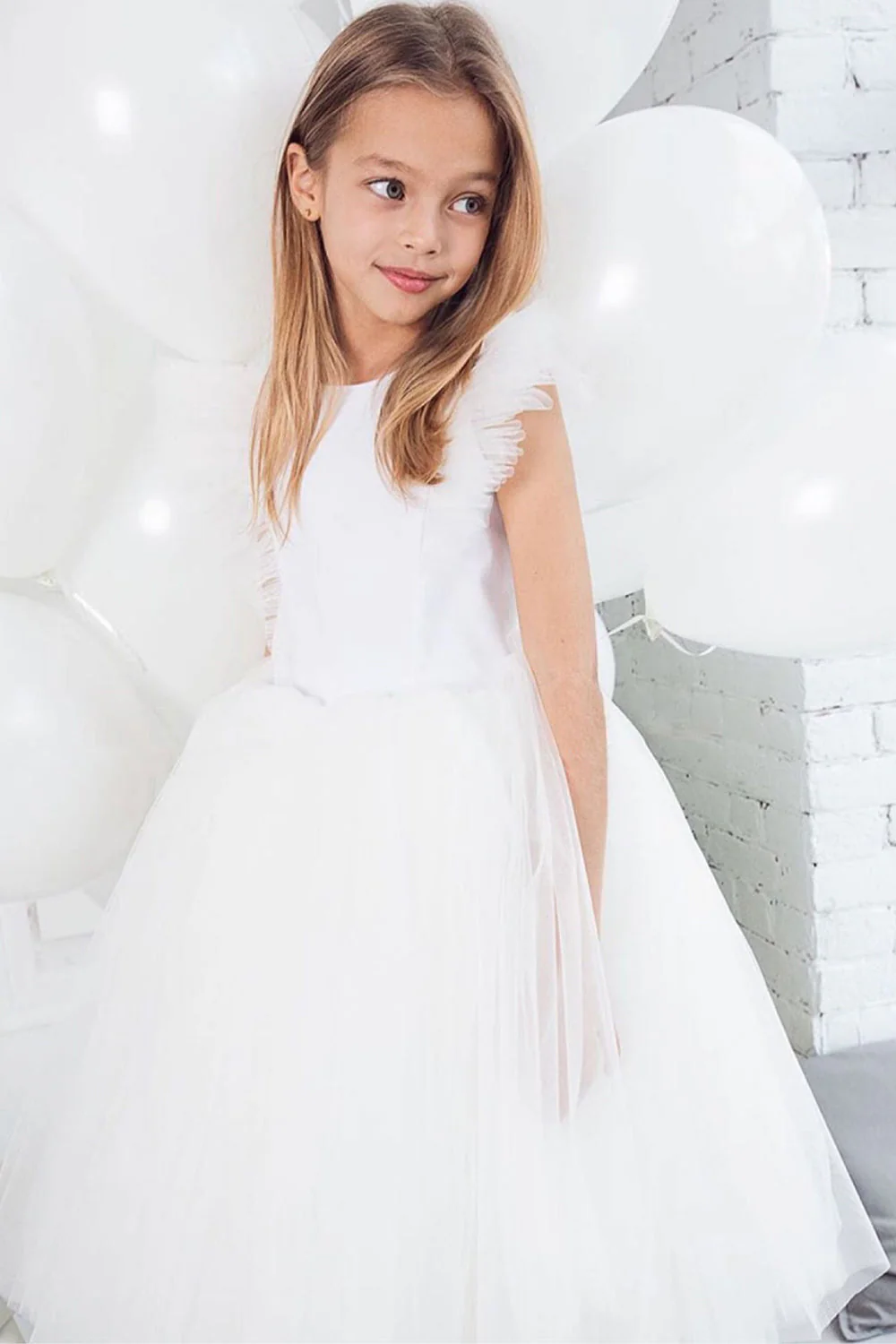 White Chiffon Mesh Round Neck Flutter Sleeve Dress