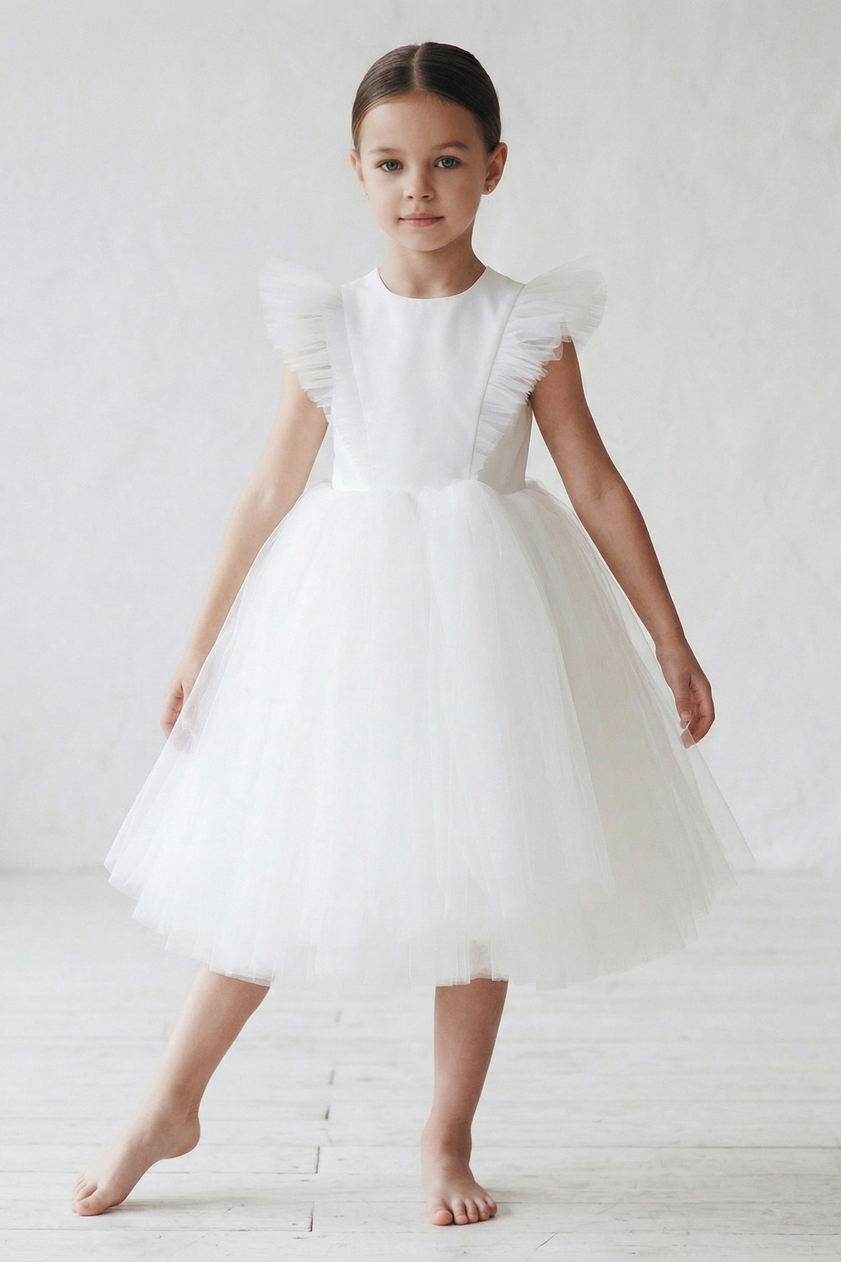 White Chiffon Mesh Round Neck Flutter Sleeve Dress