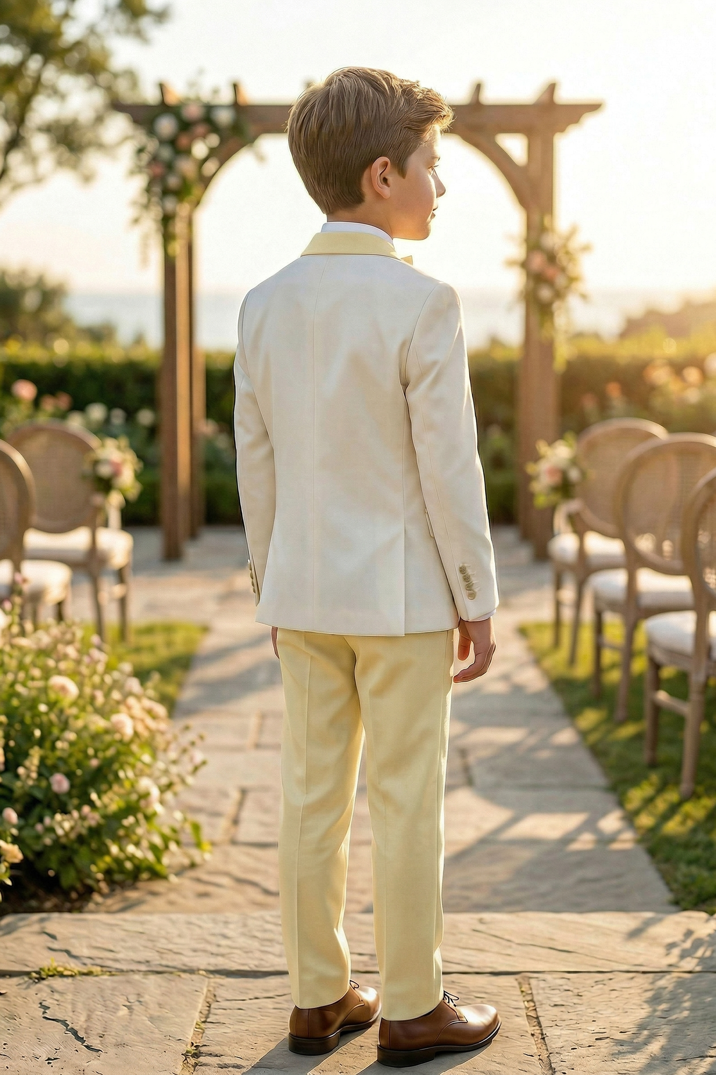 Pale Yellow And White Single-Breasted 3-Piece Suit