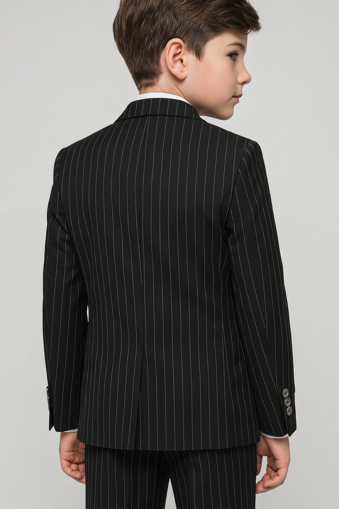 Black Fine-Striped Double-Breasted 2-Piece Suit¡ªIdeal for Weddings