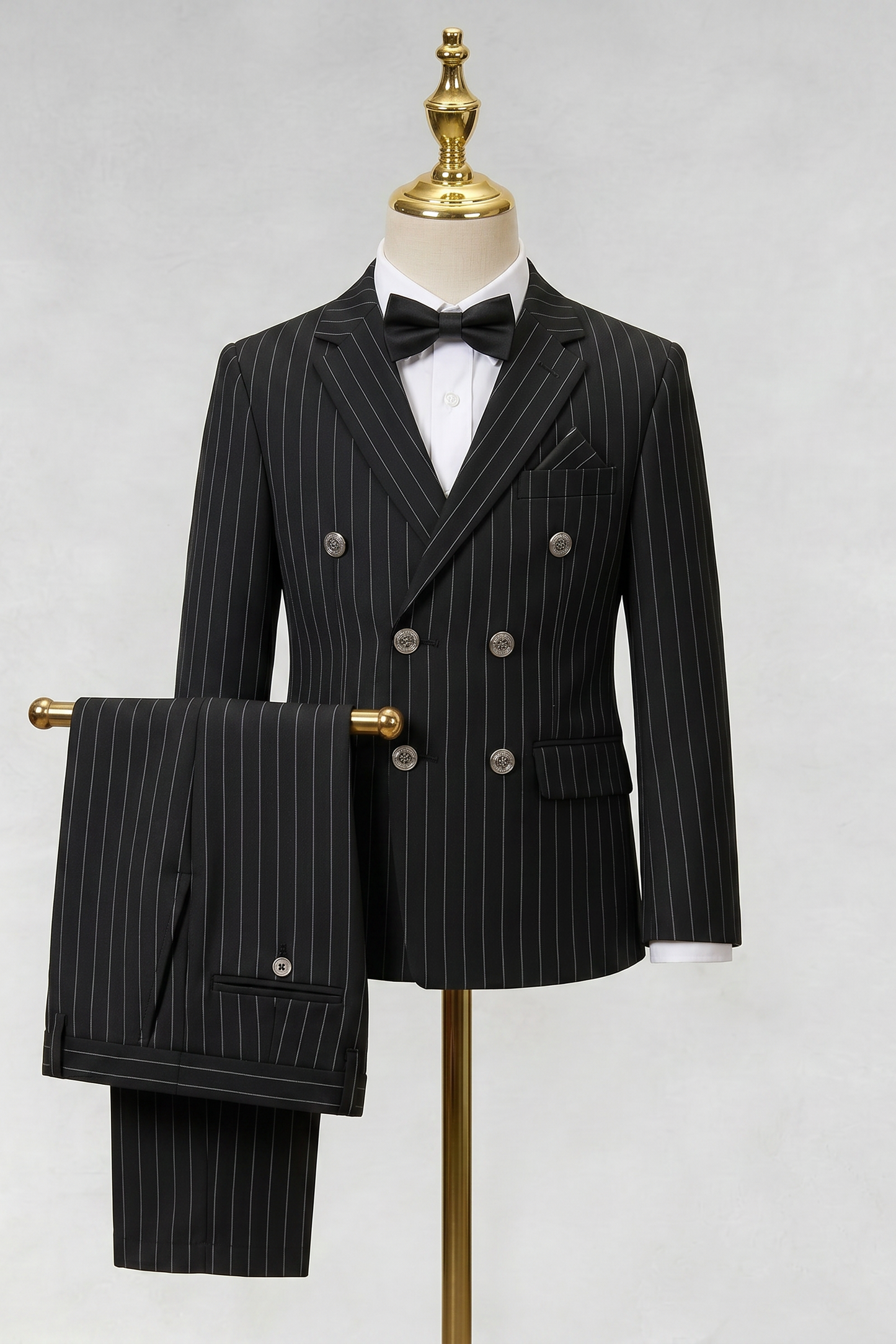 Black Fine-Striped Double-Breasted 2-Piece Suit¡ªIdeal for Weddings