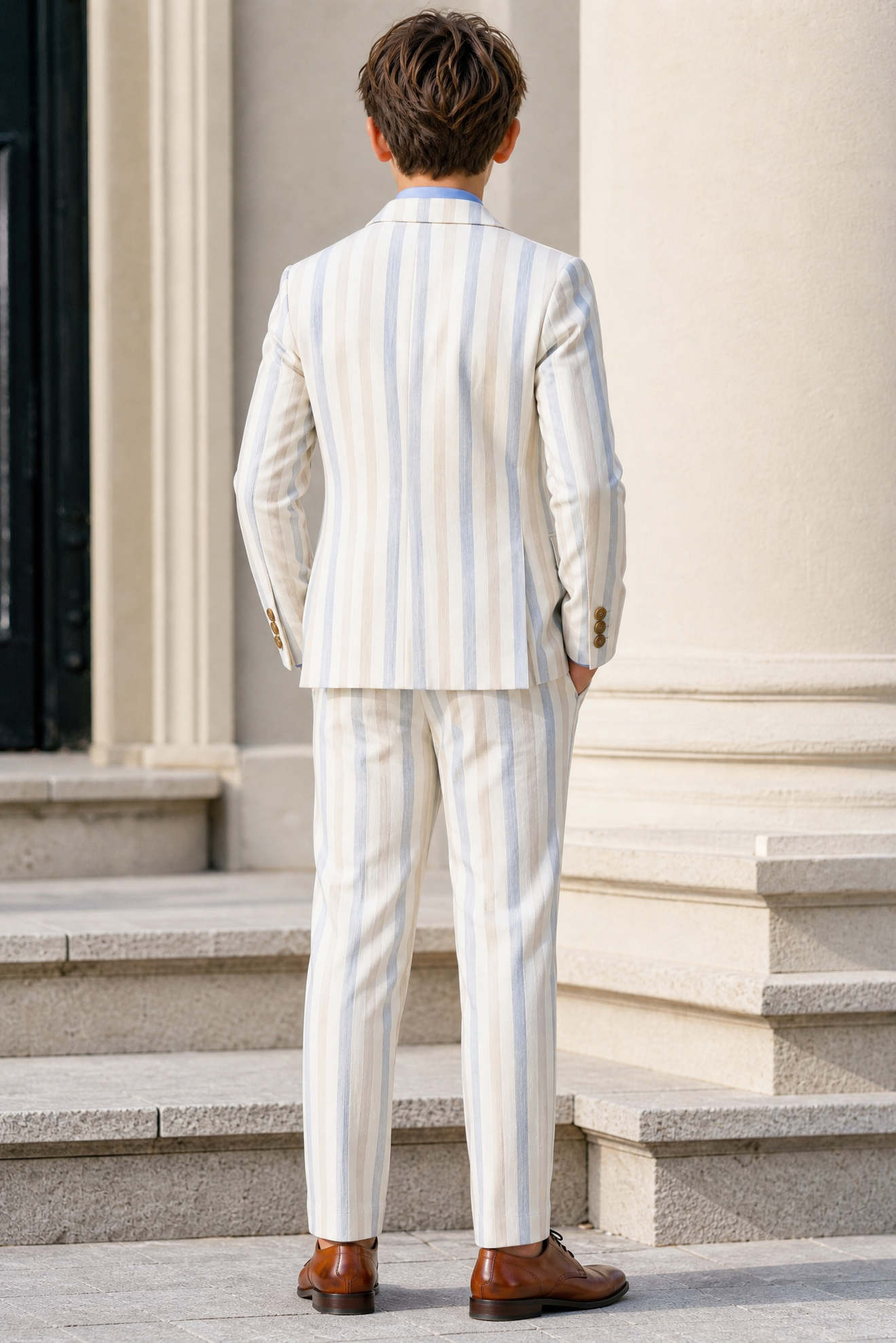 White Color-Blocked Striped Double-Breasted 2-Piece Suit