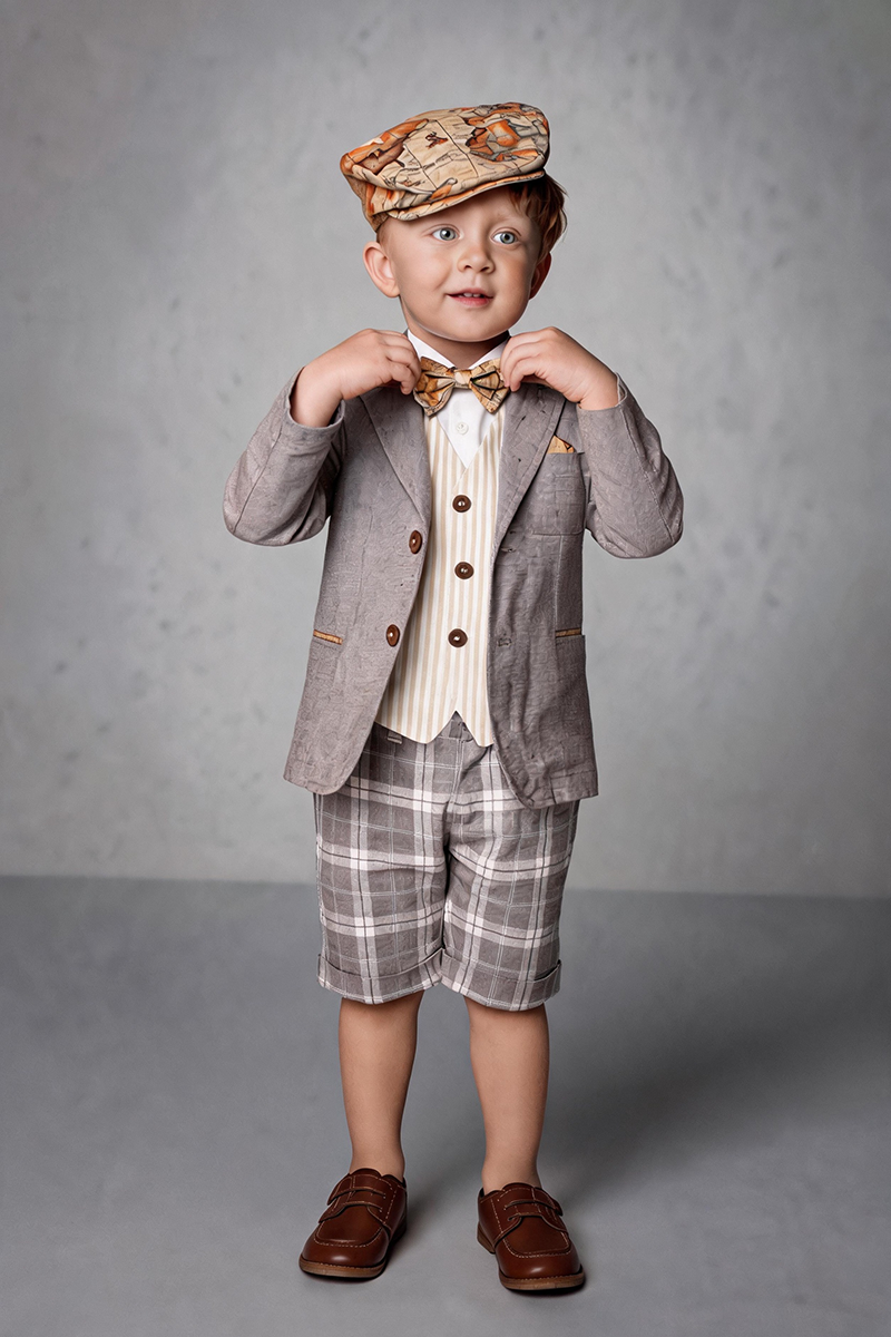 Boys Grey Notch Lapel Blazer & Plaid Shorts 2-Piece Suit