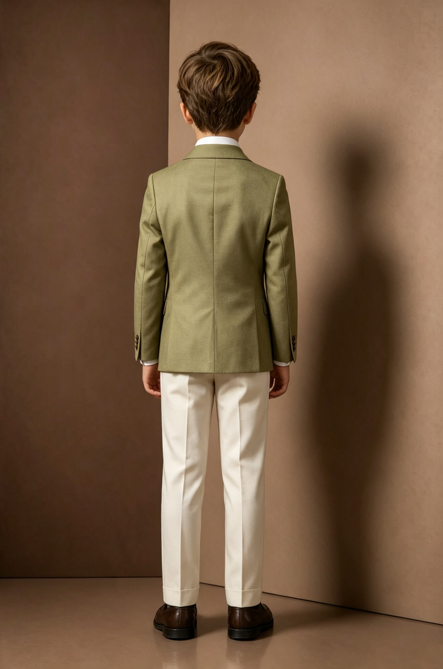 Olive‑Green & Off‑White Serge‑Blend Double‑Breasted 2‑Piece Suit