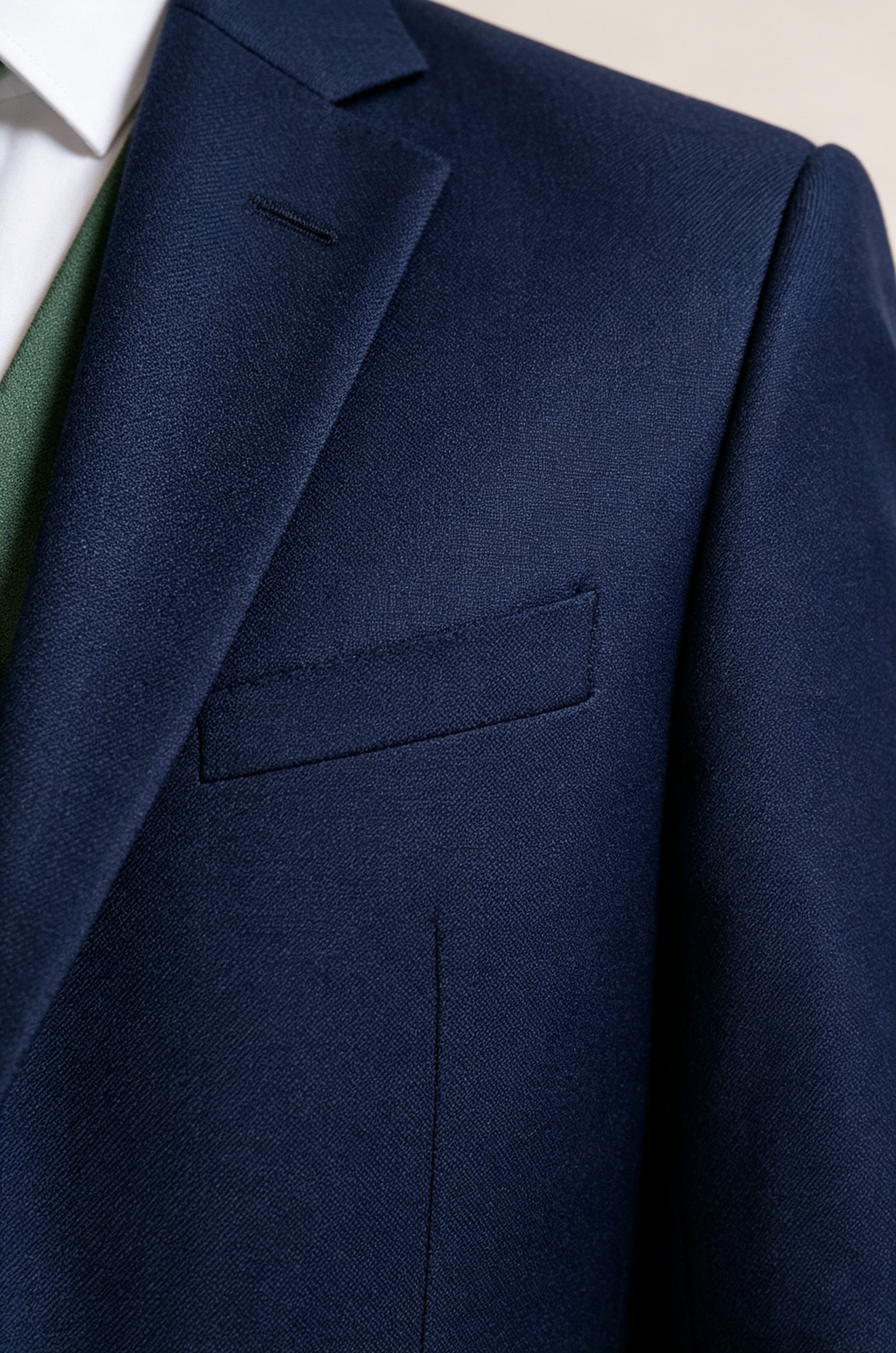 Navy Blue & Green Contrast Single‑Breasted Formal 3‑Piece Suit