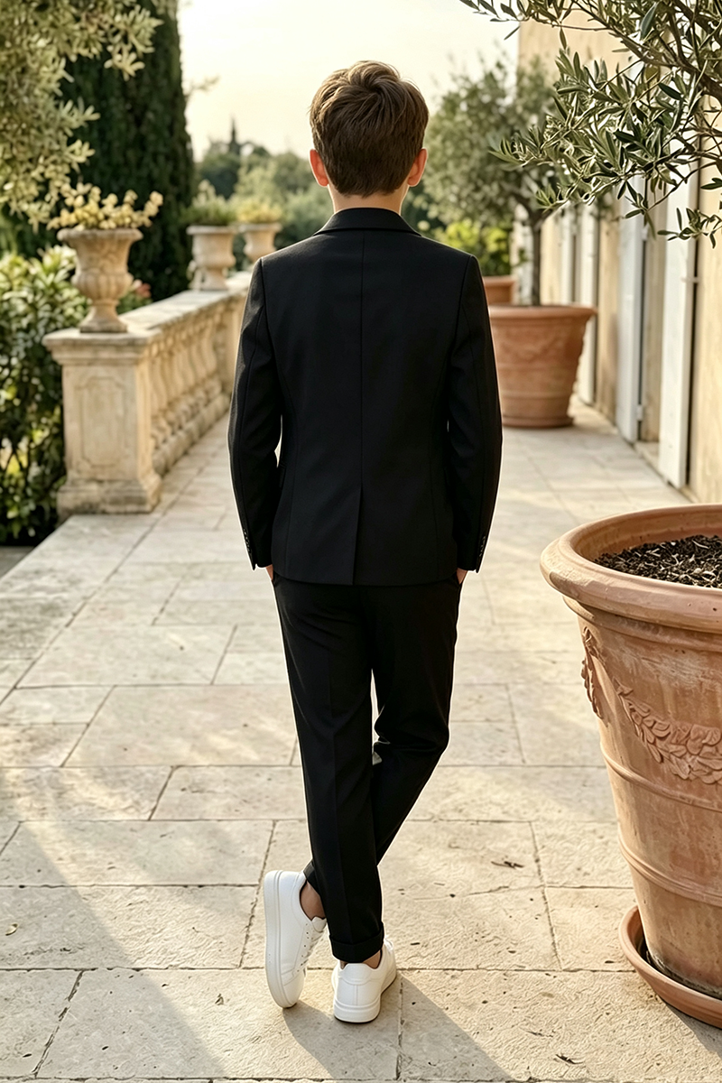 Boys Black 2-Piece Suit with Relaxed Modern