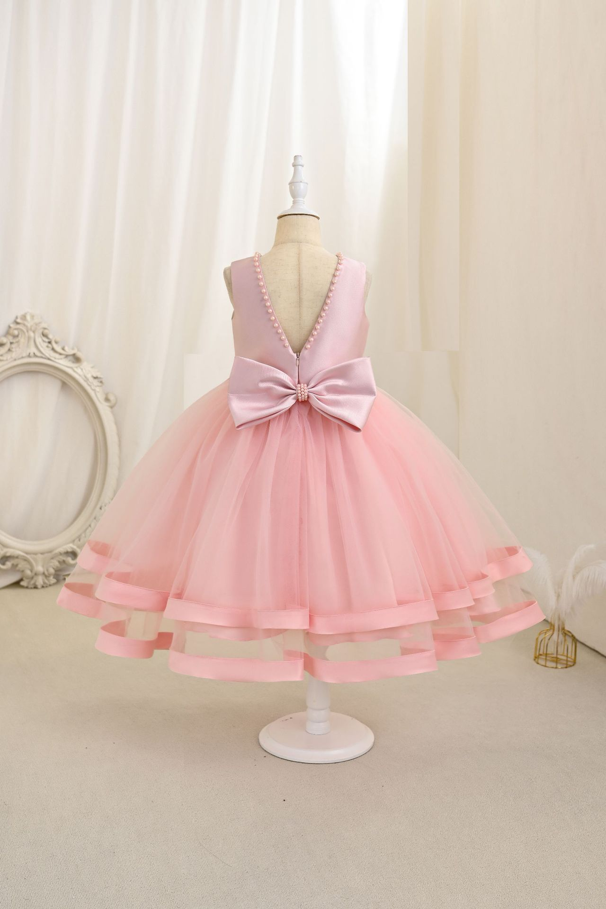 Light Pink Sleeveless Pearl Satin Bow Tulle A-Line Flower Girl Dress