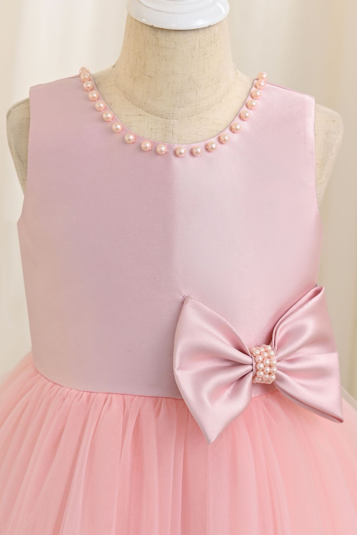 Light Pink Sleeveless Pearl Satin Bow Tulle A-Line Flower Girl Dress